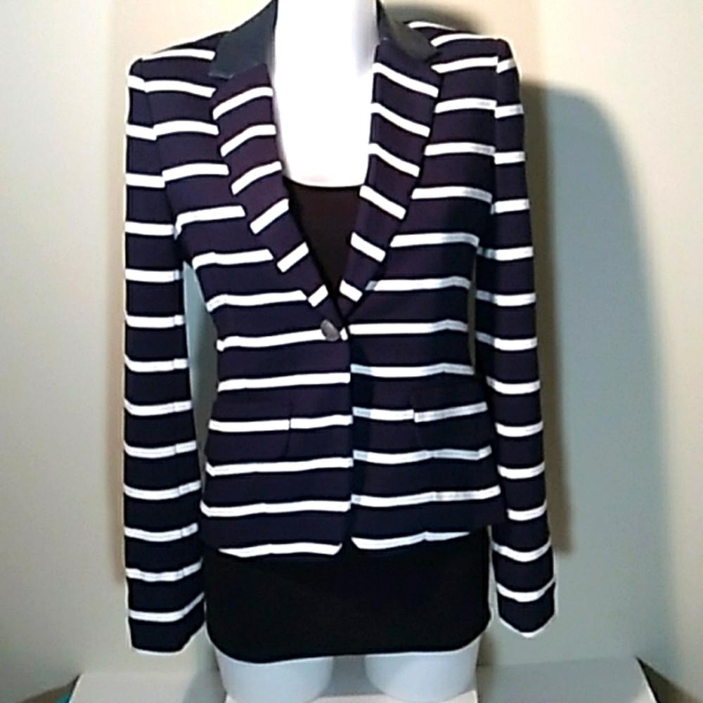 Sharp looking Navy White Blazer with Faux Leather Elbow Patchs and Collar
